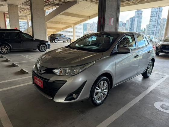 TOYOTA YARIS 1.3 16V FLEX XL MULTIDRIVE TOYOTA YARIS 1.3 16V FLEX XL MULTIDRIVE